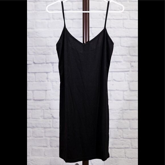 Line & Dot Dresses & Skirts - LINE & Dot • little black dress
